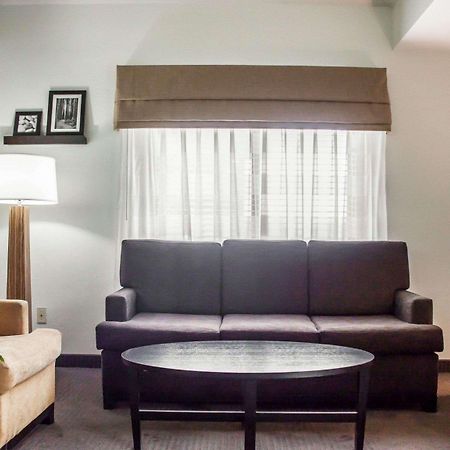 בויזי Rodeway Inn Airport מראה חיצוני תמונה