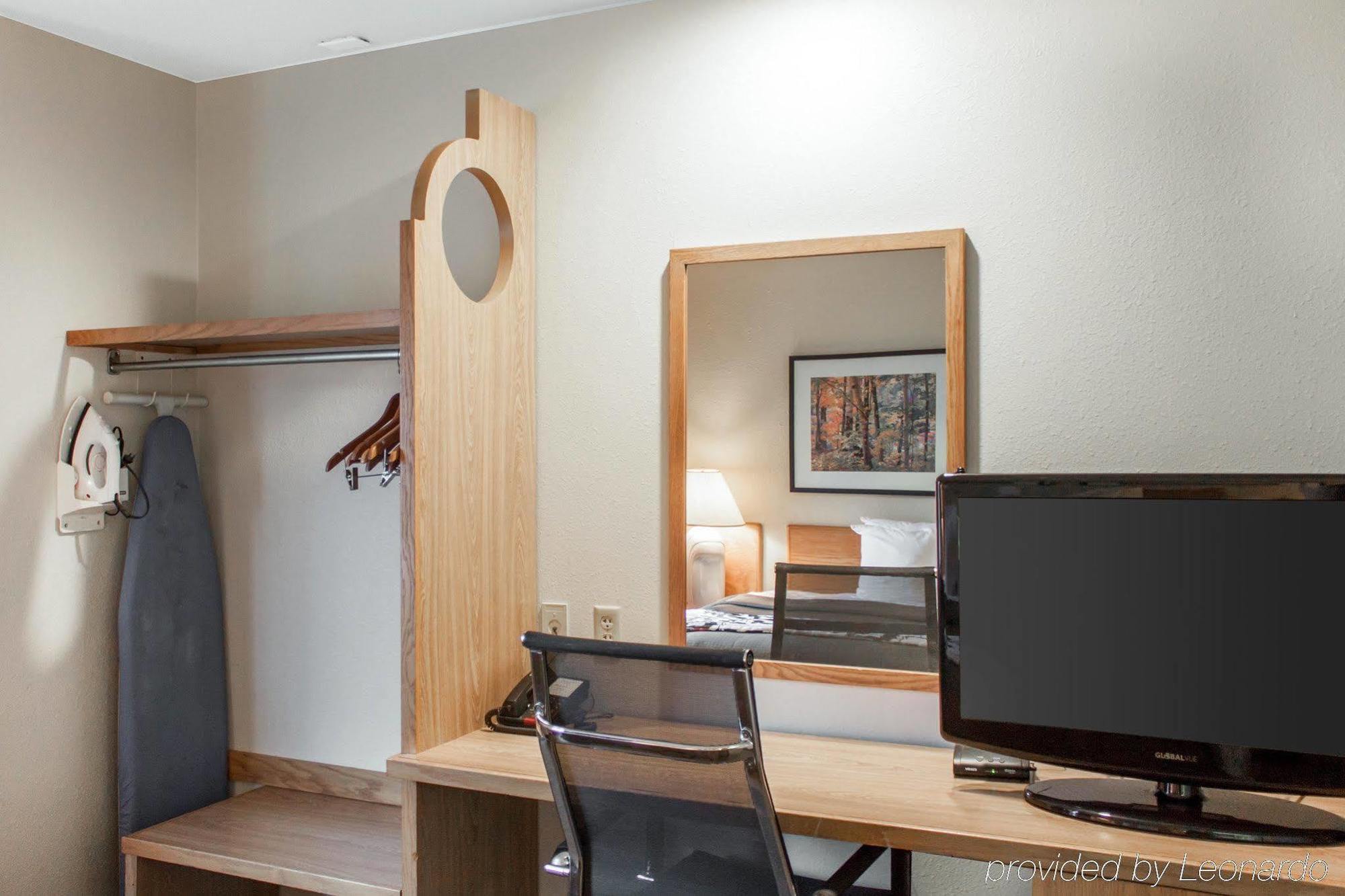 בויזי Rodeway Inn Airport מראה חיצוני תמונה
